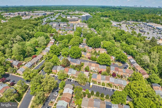 3153 FAIRBURY LN, Fairfax, VA 22031