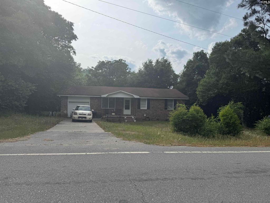 1010 Calvary Church Road, Norway, SC 29107
