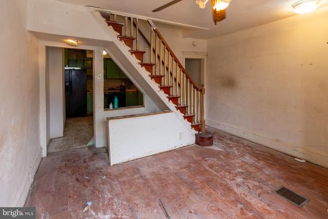 1051 DIAMOND ST, Camden, NJ 08103