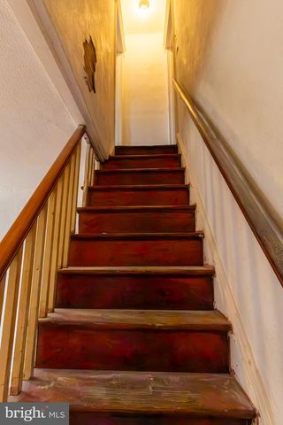 1051 DIAMOND ST, Camden, NJ 08103
