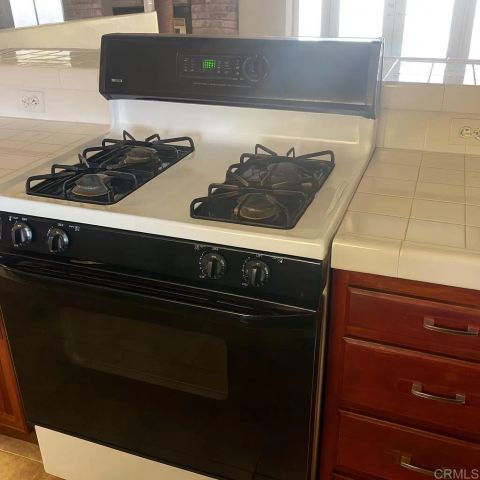 2194 Daisy Way, Hemet, CA 92545