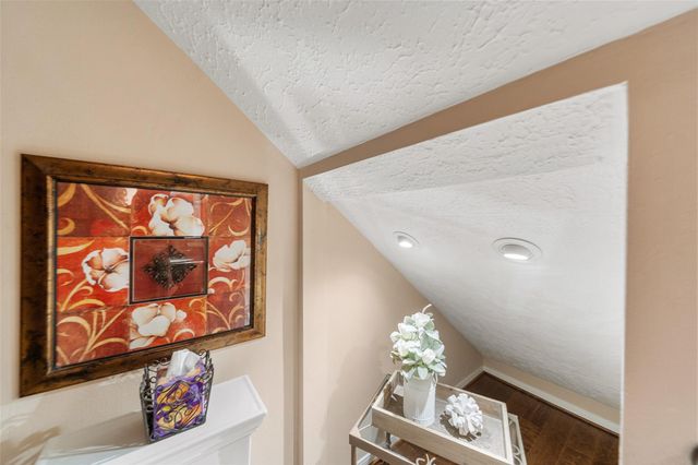 6727 Sutter Park Lane, Houston, TX 77066