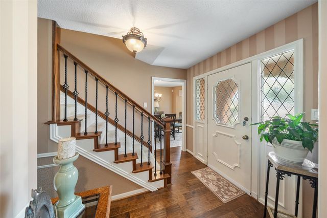 6727 Sutter Park Lane, Houston, TX 77066