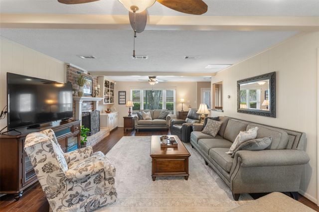 6727 Sutter Park Lane, Houston, TX 77066