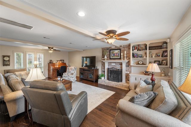 6727 Sutter Park Lane, Houston, TX 77066