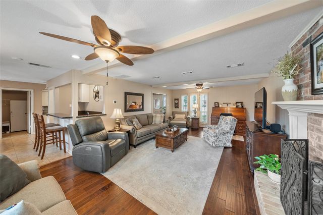 6727 Sutter Park Lane, Houston, TX 77066