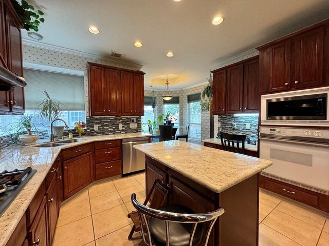 9303 Bent Spur Lane, Houston, TX 77064