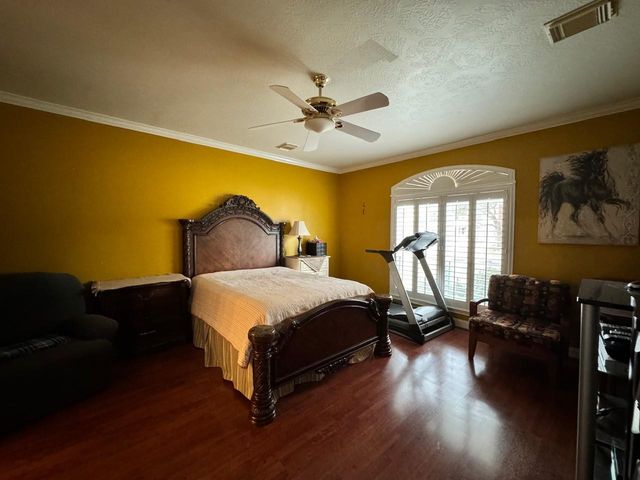 9303 Bent Spur Lane, Houston, TX 77064