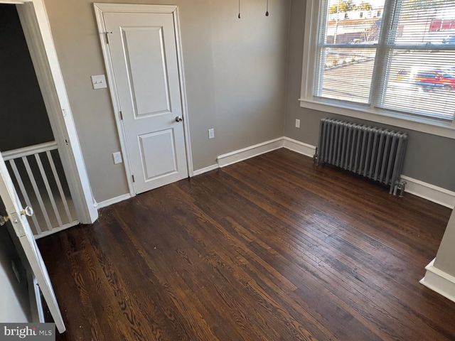 320 W COURTLAND ST W, Philadelphia, PA 19140