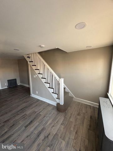 320 W COURTLAND ST W, Philadelphia, PA 19140