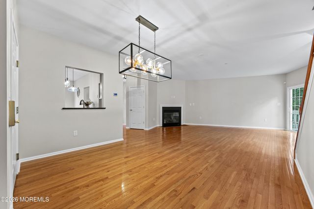 21 W Aspen Way, Matawan, NJ 07747
