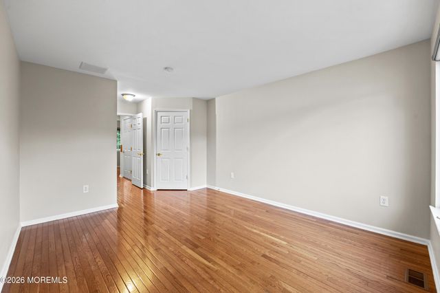 21 W Aspen Way, Matawan, NJ 07747
