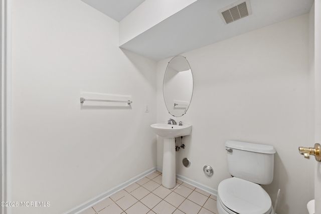 21 W Aspen Way, Matawan, NJ 07747