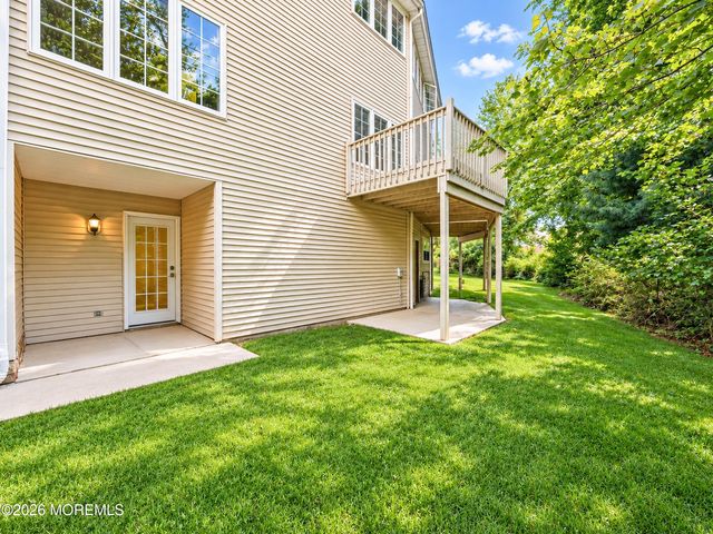 21 W Aspen Way, Matawan, NJ 07747