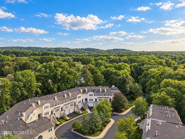 21 W Aspen Way, Matawan, NJ 07747