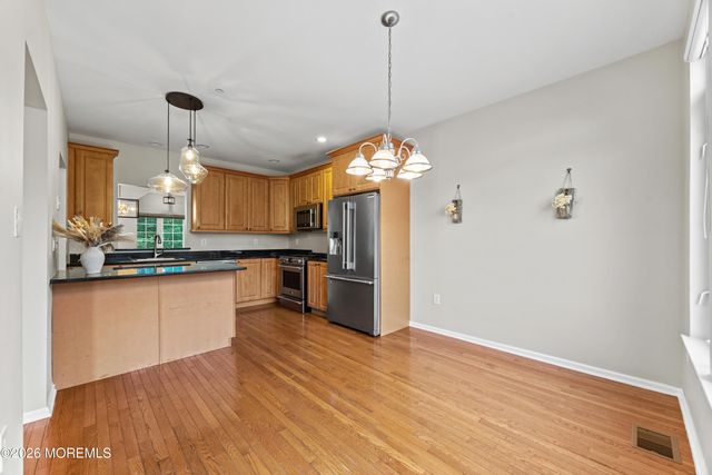 21 W Aspen Way, Matawan, NJ 07747