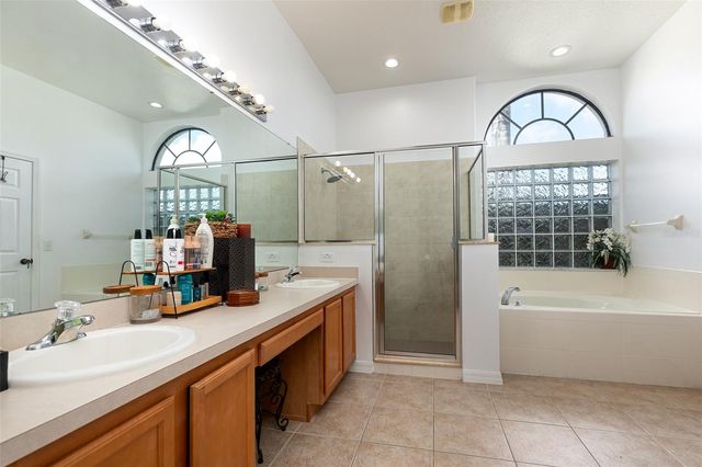 857 COVENTRY ROAD, Davenport, FL 33897