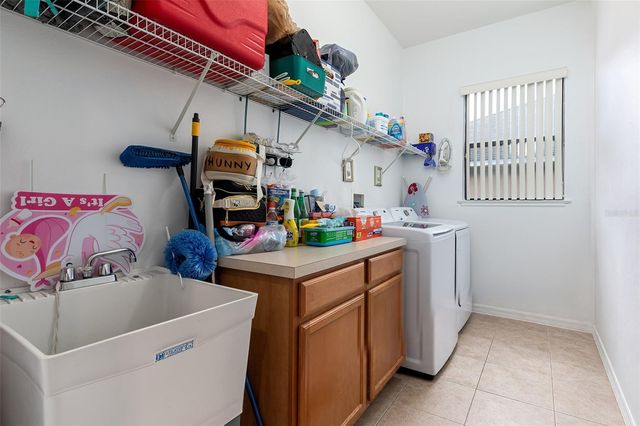857 COVENTRY ROAD, Davenport, FL 33897