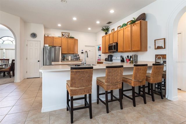 857 COVENTRY ROAD, Davenport, FL 33897