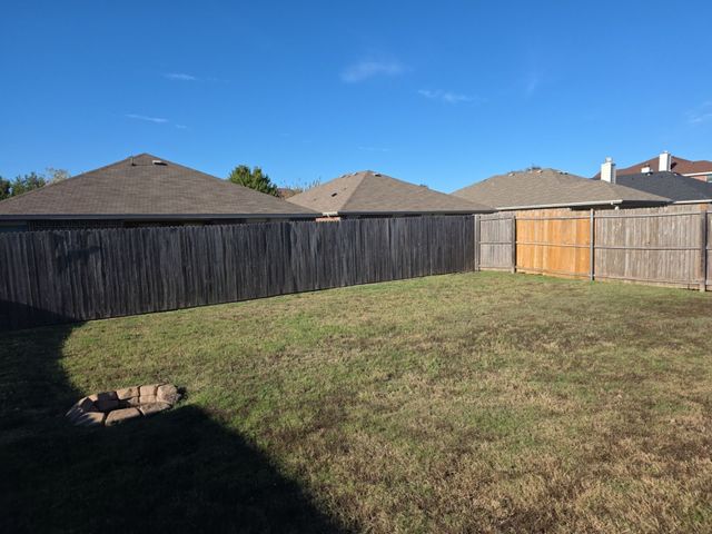 2005 Zavala, Forney, TX 75126