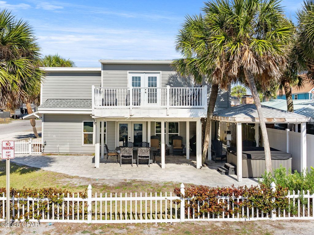 6716 Gulf Drive, Panama City, FL 32408