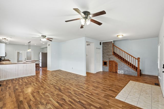 122 9th Street SW, Demotte, IN 46310