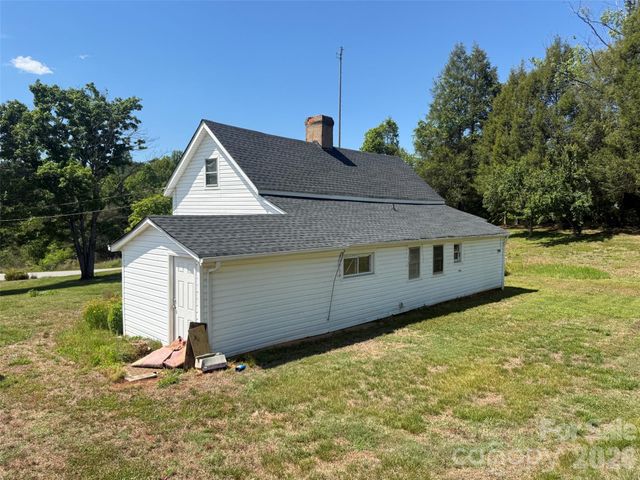 3607 Little River Church Road, Taylorsville, NC 28681