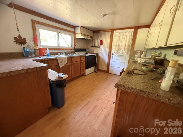 3607 Little River Church Road, Taylorsville, NC 28681