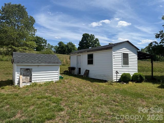 3607 Little River Church Road, Taylorsville, NC 28681