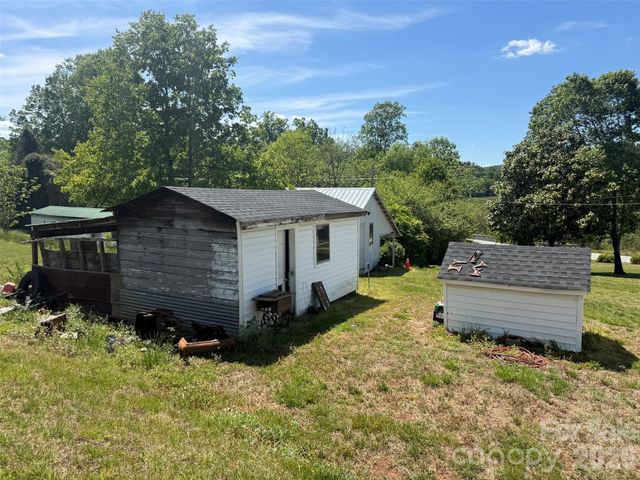 3607 Little River Church Road, Taylorsville, NC 28681