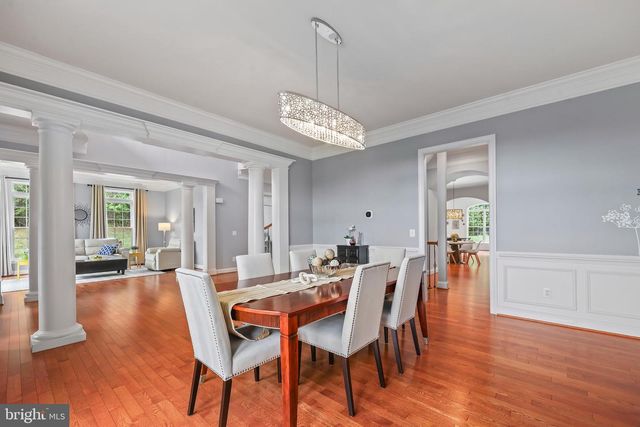 3431 FAWN WOOD LN, Fairfax, VA 22033