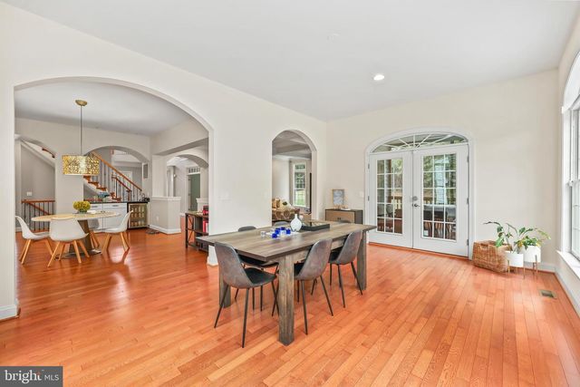 3431 FAWN WOOD LN, Fairfax, VA 22033
