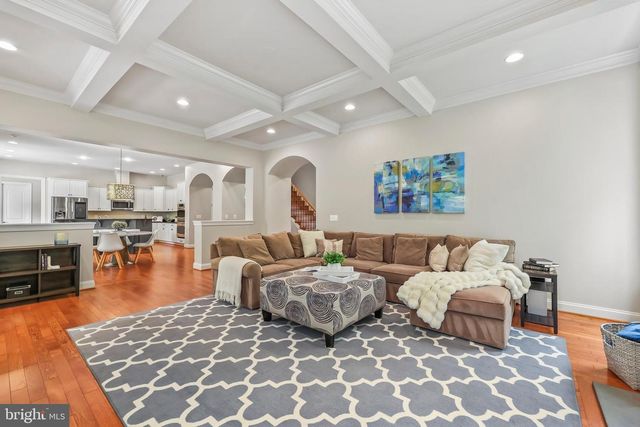 3431 FAWN WOOD LN, Fairfax, VA 22033