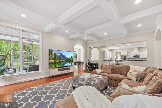 3431 FAWN WOOD LN, Fairfax, VA 22033