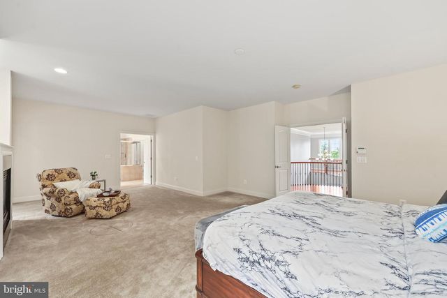 3431 FAWN WOOD LN, Fairfax, VA 22033