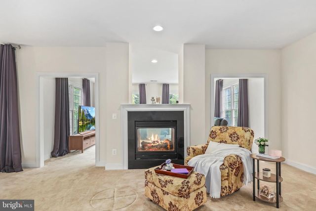 3431 FAWN WOOD LN, Fairfax, VA 22033