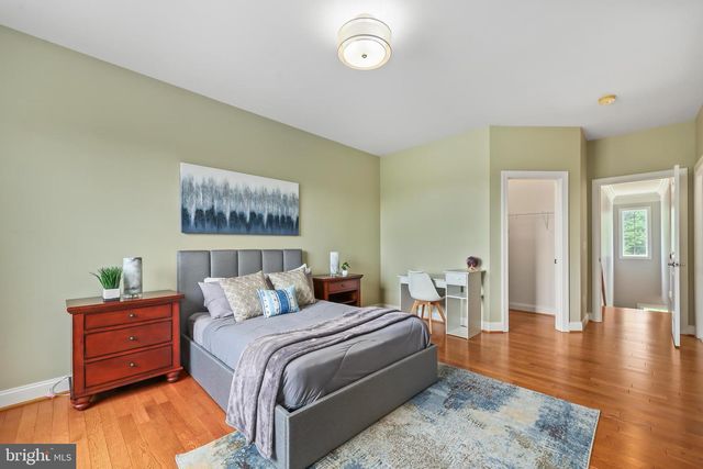 3431 FAWN WOOD LN, Fairfax, VA 22033