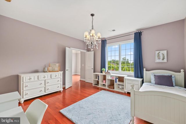 3431 FAWN WOOD LN, Fairfax, VA 22033