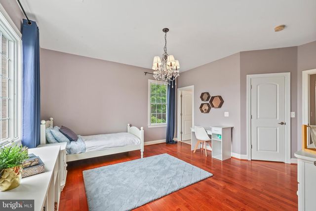 3431 FAWN WOOD LN, Fairfax, VA 22033