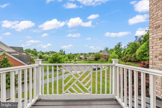 3431 FAWN WOOD LN, Fairfax, VA 22033