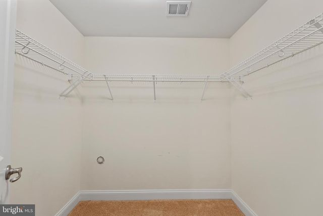 3431 FAWN WOOD LN, Fairfax, VA 22033