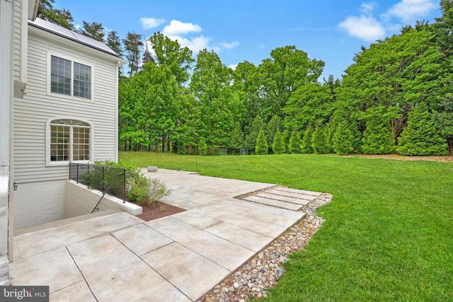 3431 FAWN WOOD LN, Fairfax, VA 22033