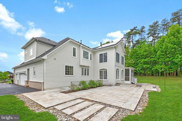 3431 FAWN WOOD LN, Fairfax, VA 22033