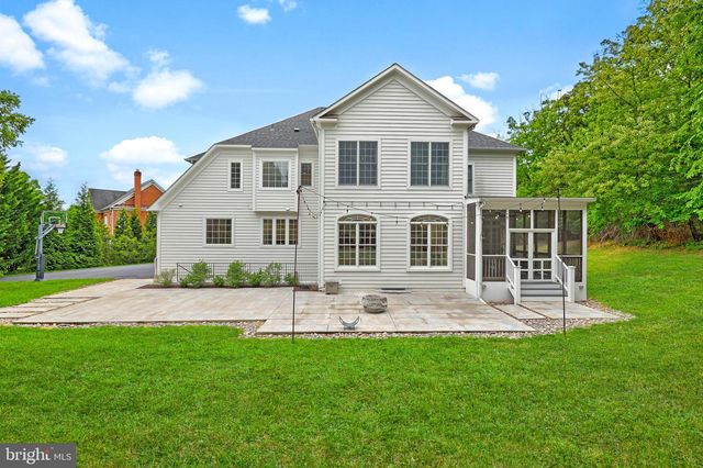 3431 FAWN WOOD LN, Fairfax, VA 22033