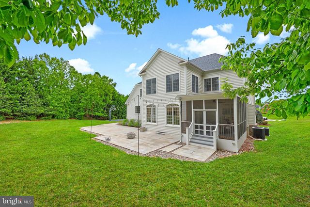 3431 FAWN WOOD LN, Fairfax, VA 22033