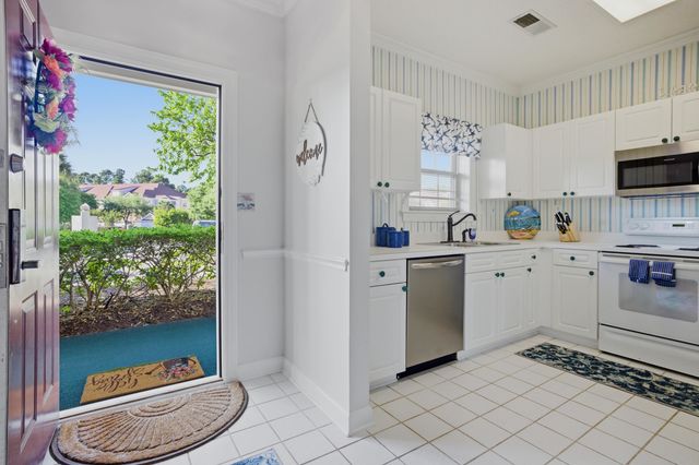 5751 Oyster Catcher Dr Unit 613, North Myrtle Beach, SC 29582