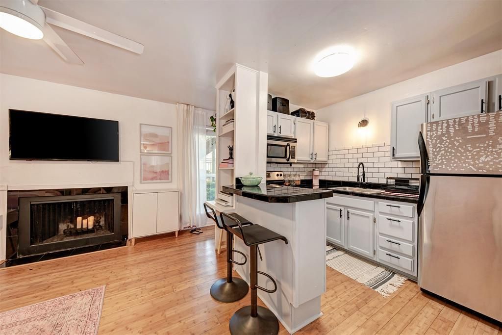 1000 W 26th ST Unit 115, Austin, TX 78705