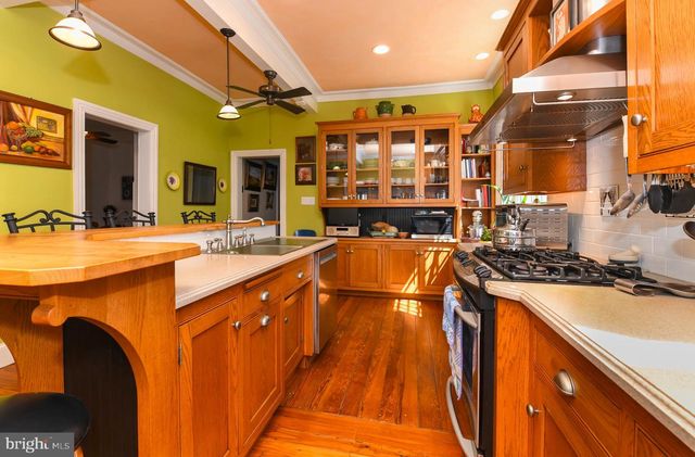 204 E WILLOW ST, Wenonah, NJ 08090