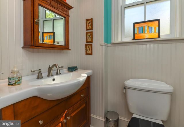 204 E WILLOW ST, Wenonah, NJ 08090