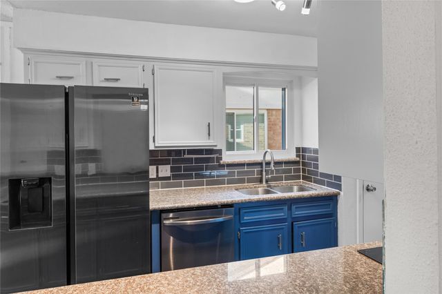 15803 Echo Hill Drive, Houston, TX 77059